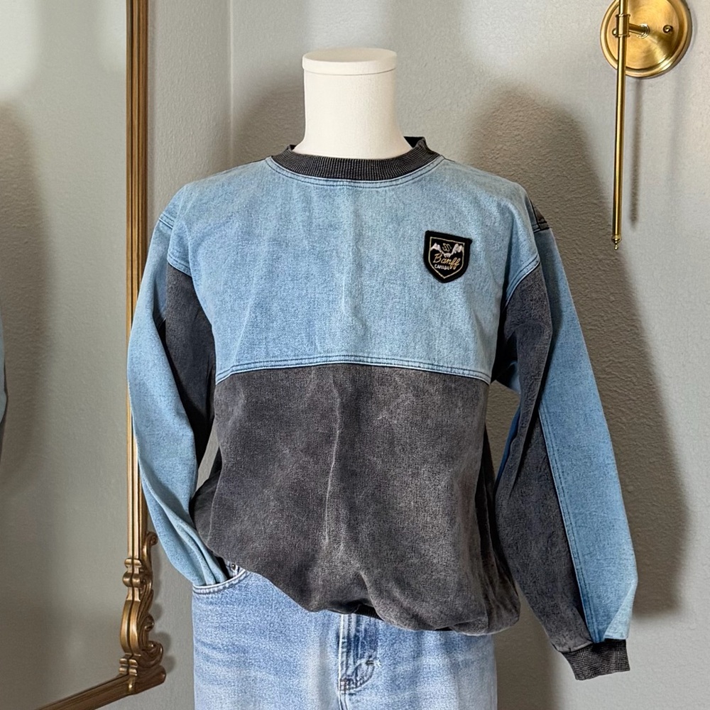 Ultimate Activewear Banff Canada Sweatshirt Vintage Acid Wash Two-Tone Blue L